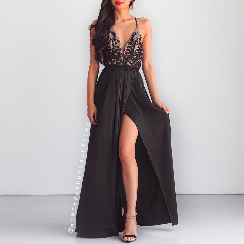 Star Of The Show Maxi Dress - Black