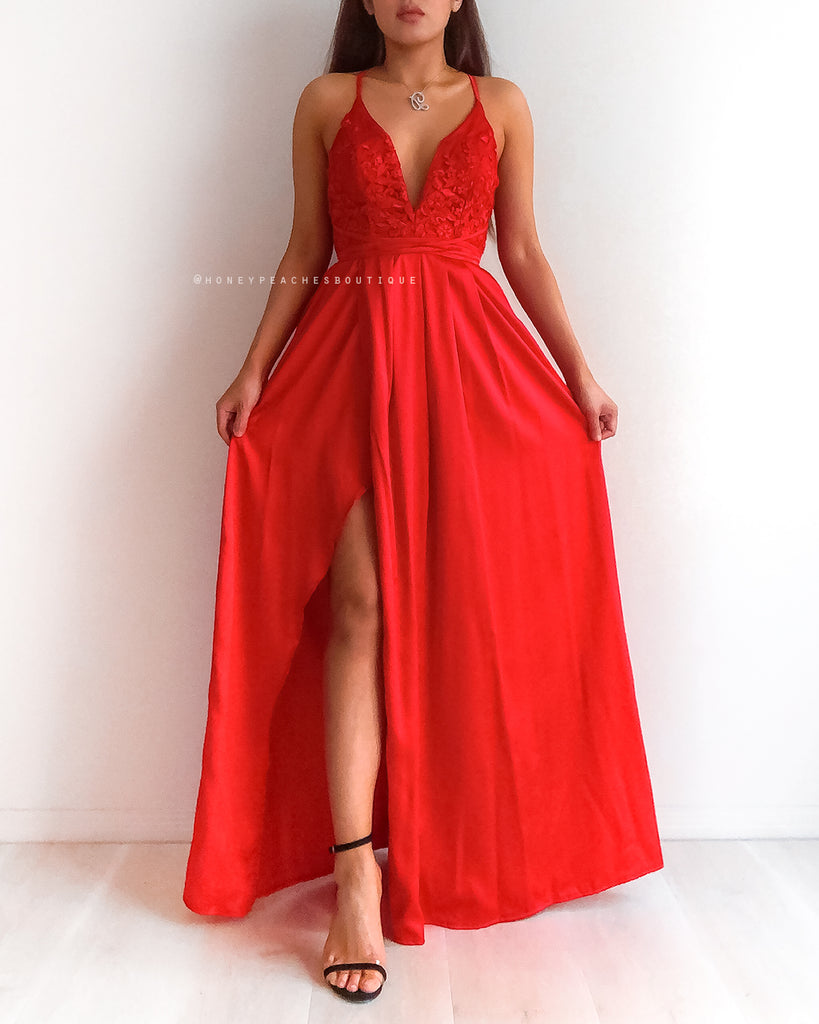 Star Of The Show Maxi Dress - Red
