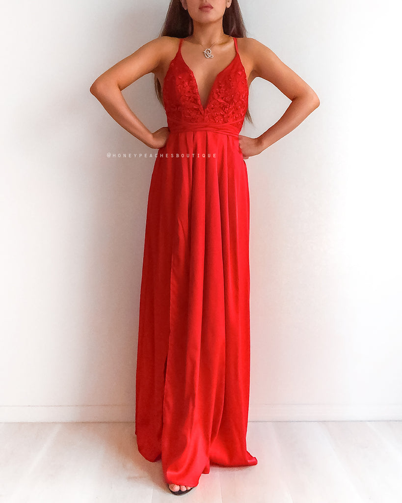 Star Of The Show Maxi Dress - Red